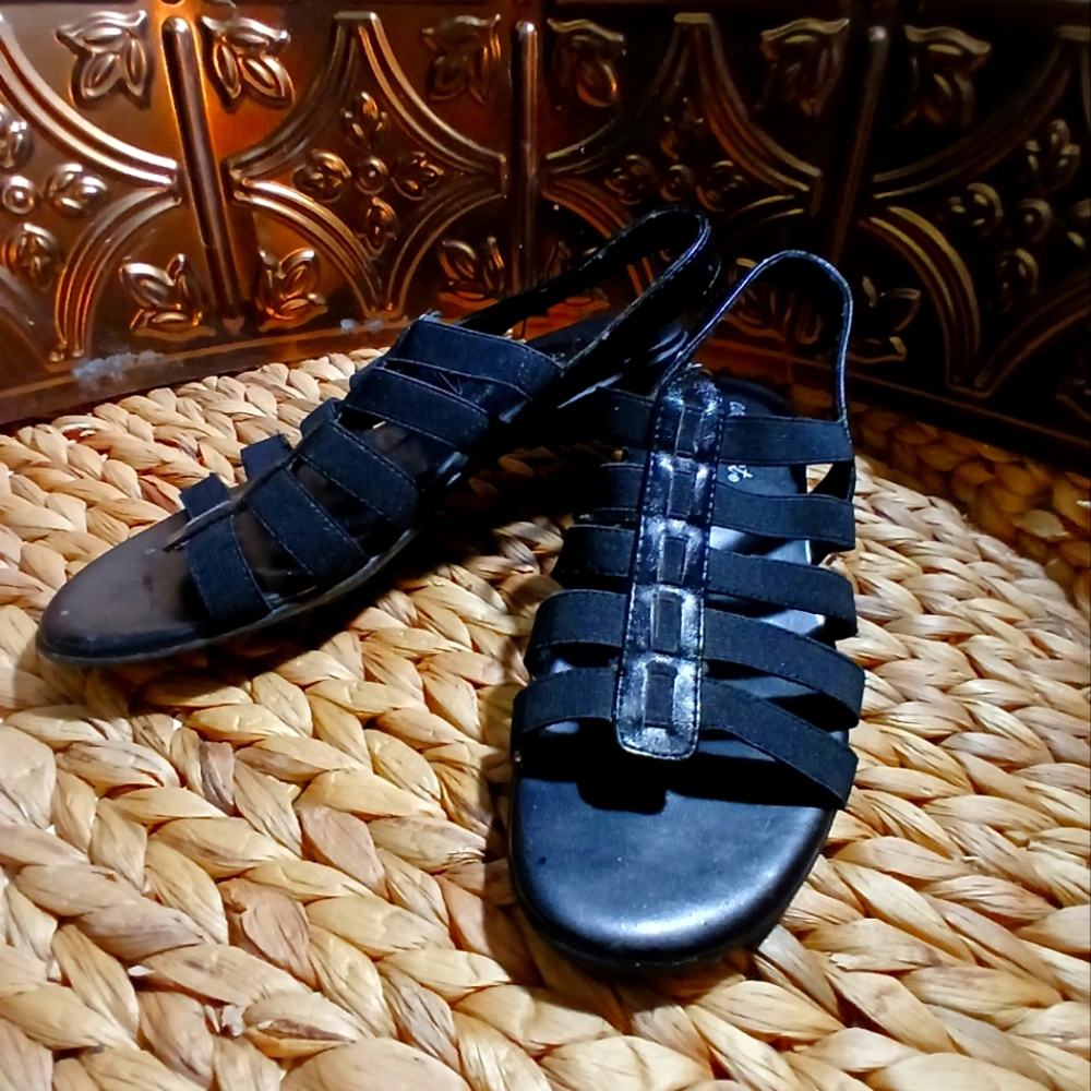 Black Easy Street Sandles